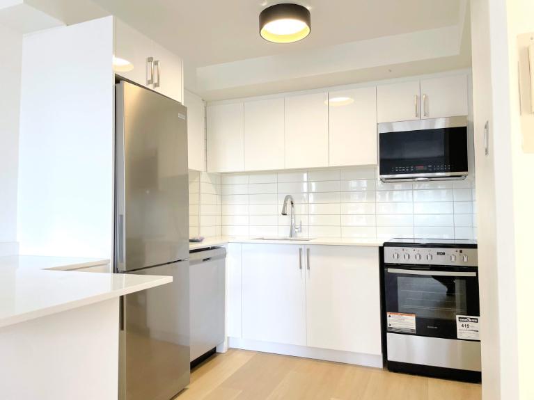 Renovee 3 1/2 I $1408/mois I metro atwater | 3055970