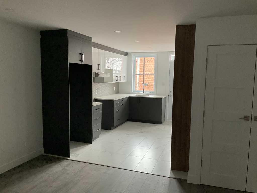3 1-2 Rosemont | 3055972