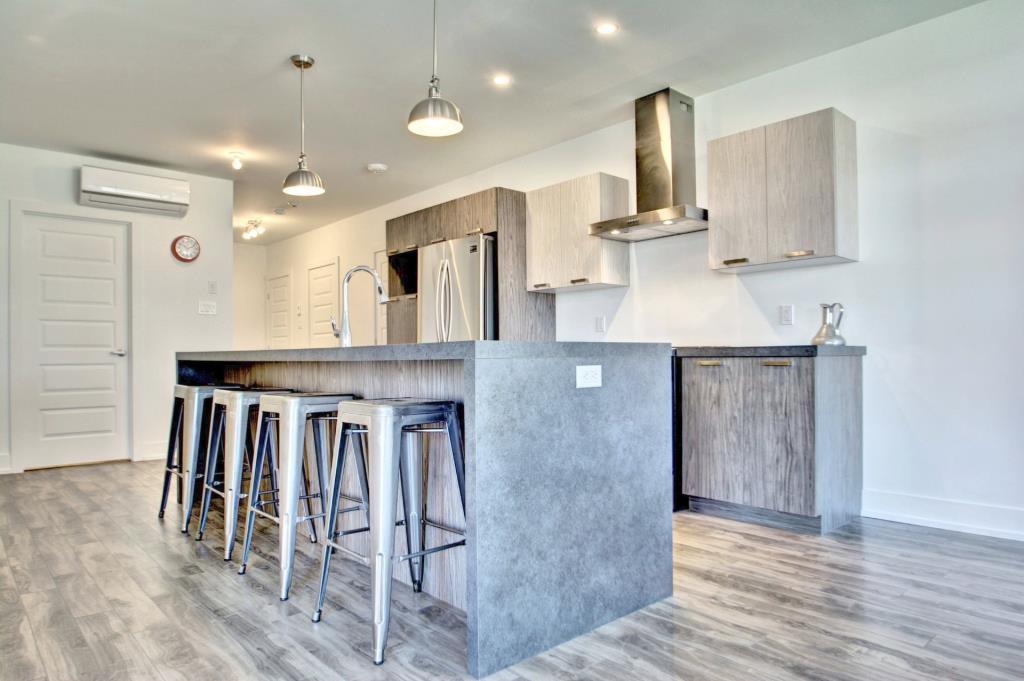 Beau condo | 3055984