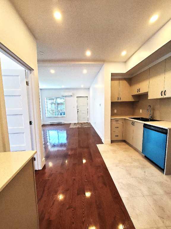 5 1/2 rénové à louer à Laval des Rapides | 3075076
