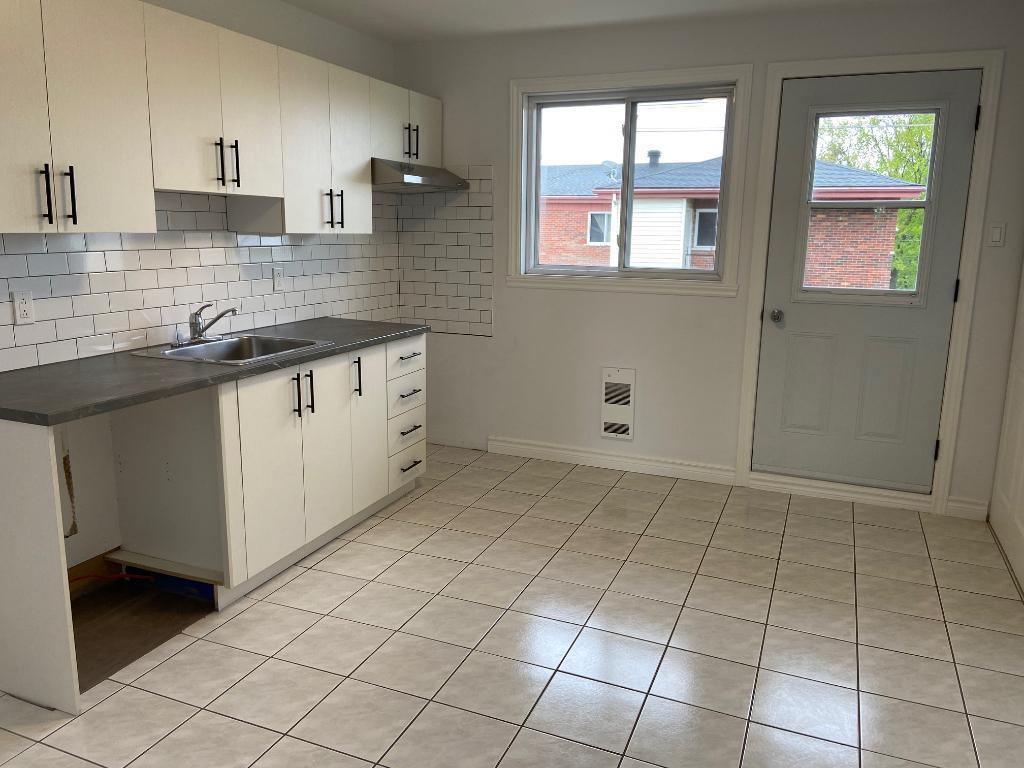 LOGEMENT 4-1/2 À LOUER | 3057217