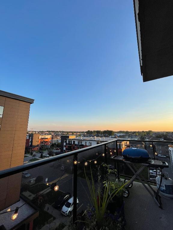 Grand 3 1/2 + pièce de rangement intérieur à Laval (Jean-Béraud) | 3085015