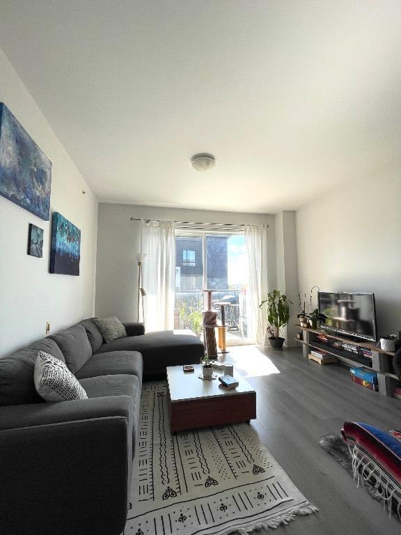 Grand 3 1/2 + pièce de rangement intérieur à Laval (Jean-Béraud) | 3085015