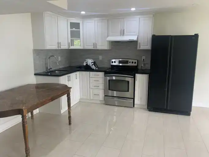 Walk out basement for rent | 110 Mincing Trail, Brampton | 3057289