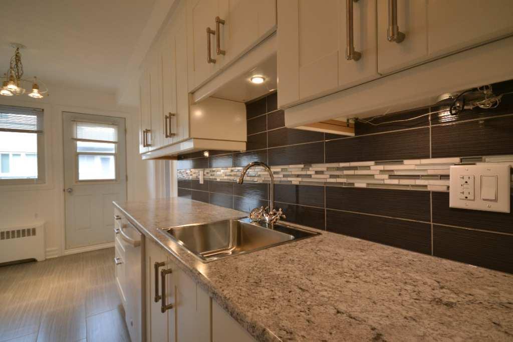 POINTE-CLAIRE - TRÈS GRAND ET LUXUEUX 4½ DISPONIBLE 1ER NOVEMBRE 2025 | 3057434