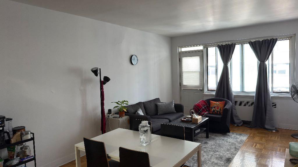 Spacious 3 1/2 available from November 1st Downtown MTL | 3087288