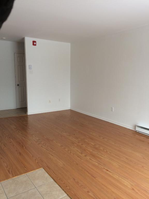 Grand 5 1/2 non fumeur au 3e étage | 3087290