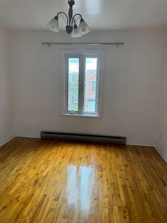 4 et 1/2 (2 chambres fermées), Métro Crémazie | 3059032