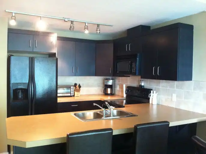 Fully Furnished 1B 1 Bath Sasso unit - Victoria Park (ALL UTILITIES INCLUDED) | 1108 - 1410 1 St SE, Calgary | 3059305
