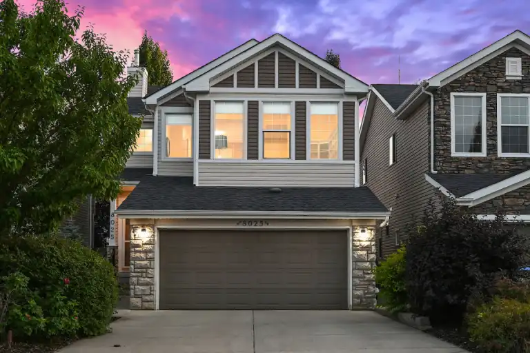 Cozy Spacious Semi-Furnished Home on Cougar Ridge Avenue | 8025 Cougar Ridge Avenue Southwest, Calgary | 3059324