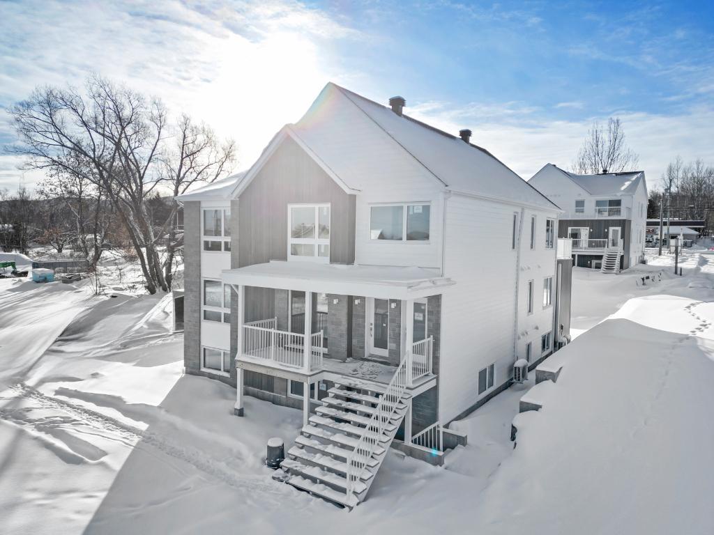 Grand 5 1/2 à louer | 3059392