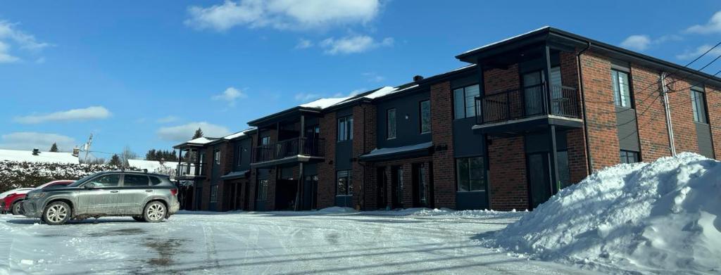 4 1/2 À LOUER (BROMPTONVILLE) | 3060748