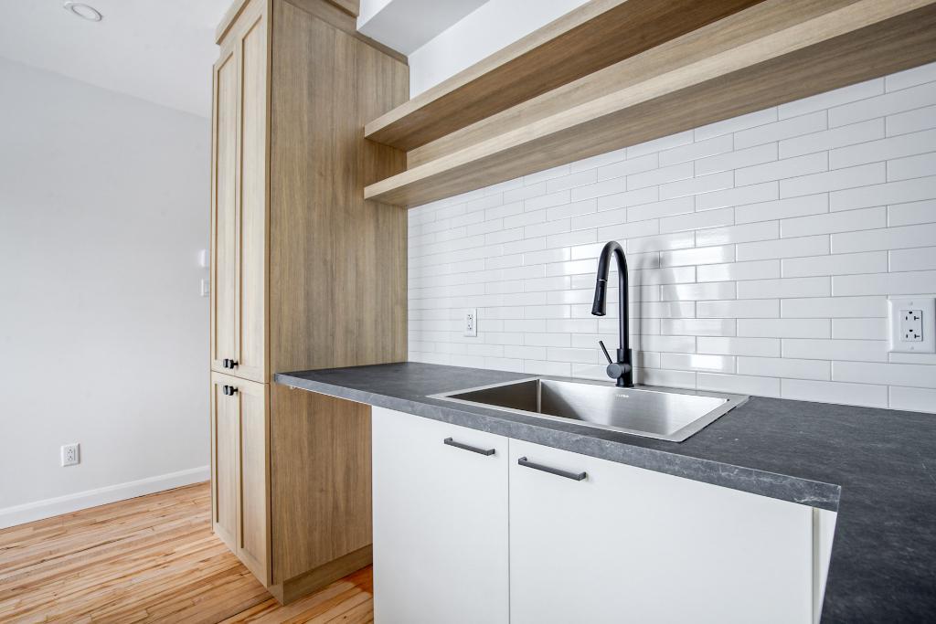 Appartement 4 & 1/2 avec rénovation récentes | 3060759