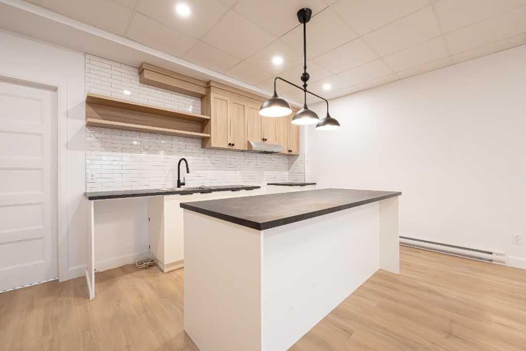 Appartement 4 & 1/2 avec rénovation récentes | 3060760