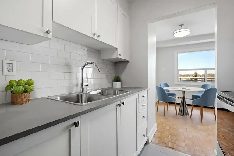 Silvercreek Terrace | 120 Edinburgh Road S., Guelph | 3060862
