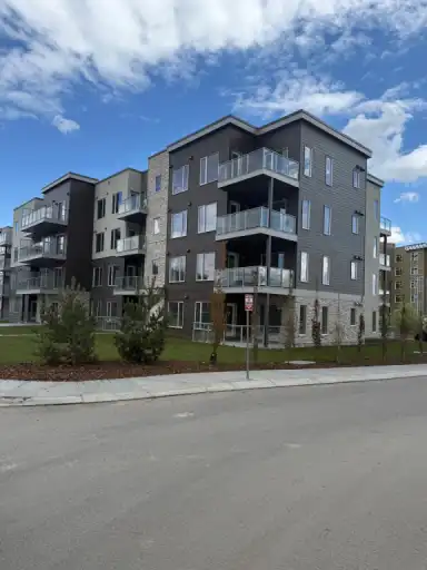 2 Bed + Den | 2 Bath | 1 Parking | 700 Shawnee Court Southwest, Calgary | 3061341
