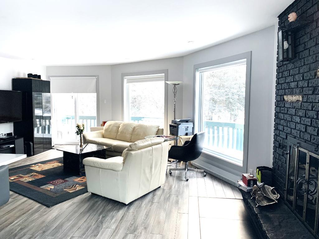 Laurentides- Saint-Sauveur , Qc | 3061390