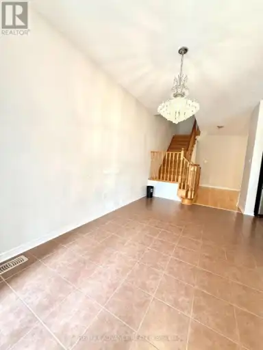 137 LARAMIE CRESCENT | 137 LARAMIE CRESCENT, Vaughan | 3061864