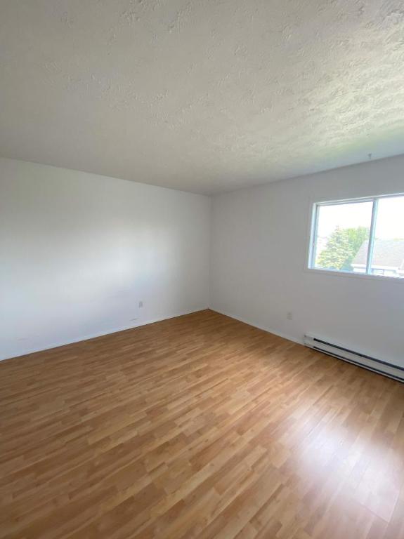 2 CH - 1 SDB - Granby - $1,195 /mo | 3090535