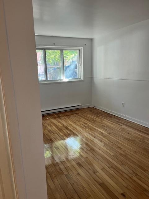 LACHINE, 5 1/2, semi-sous sol, tres luminieux | 3062764