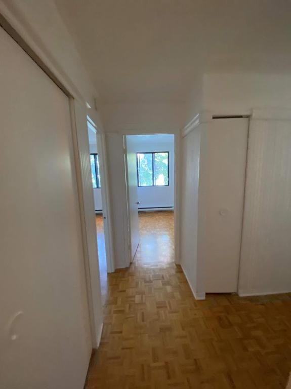2 CH - 1 SDB - Saint-Jean-sur-Richelieu - $1,245 /mo | 3062775