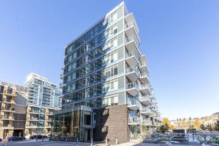 cozy 1 bedroom downtown apartment | 118 Waterfront Court SW, Calgary | 3063053