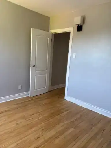 Large 2 Bedroom Apartment in Overbrook - 933 Marguerite Available Immediately | 933 Marguerite Avenue, Ottawa | 3081855
