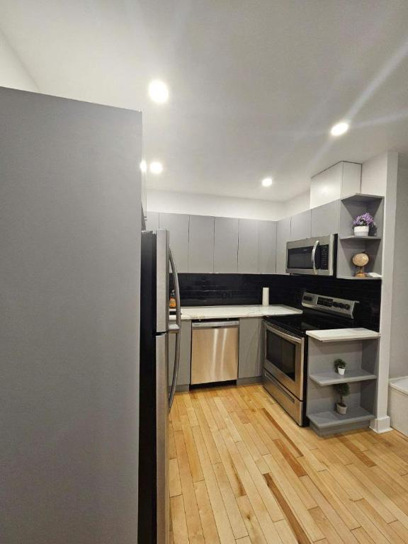 2 CH - 1 SDB - Montréal - $1,560 /mo | 3063428