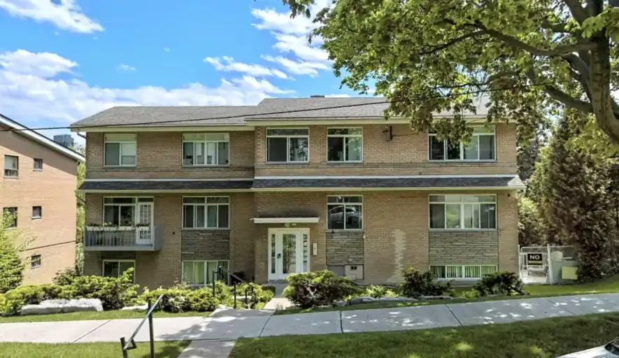 Well Priced - South Etobicoke - 1 bedroom apartment | 31 Cannon Road, Toronto | 3077851