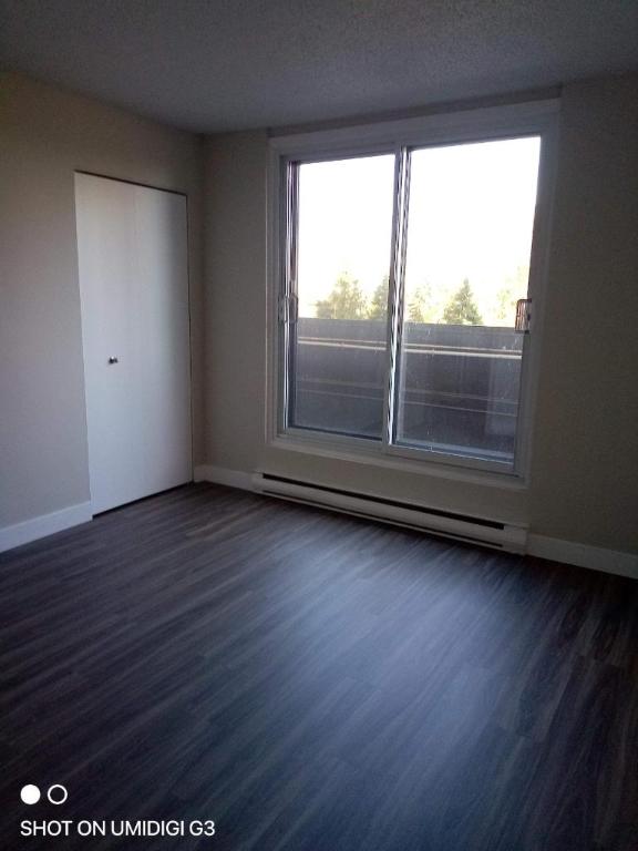2 CH - 1 SDB - Longueuil - $1,850 /mo | 3063711