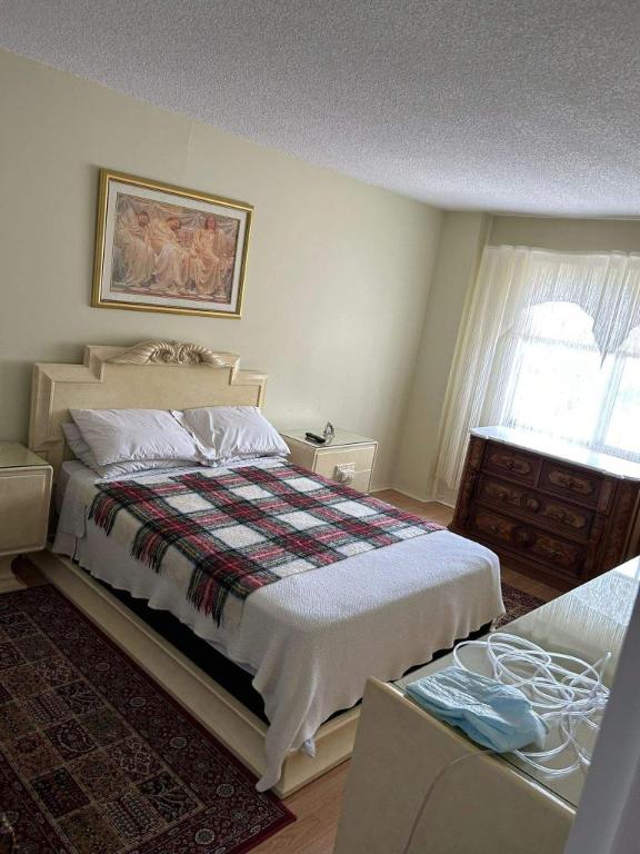 2 CH - 1 SDB - Côte Saint-Luc - $1,795 /mo | 3063922