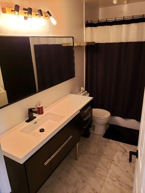 Grand 5 et demi à Anjou dispo 1 er Novembre 2025 | 3091080