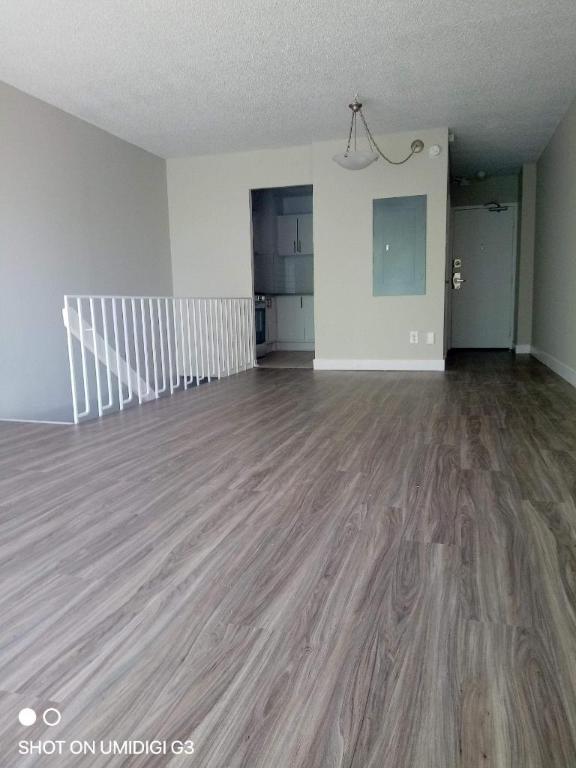 3 CH - 1 SDB - Longueuil - $2,040 /mo | 3063930