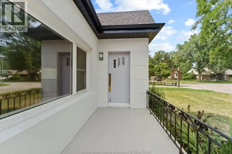 411 BELLE ISLE BOULEVARD | 411 BELLE ISLE BOULEVARD, Windsor | 3064290