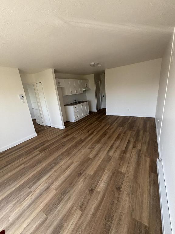 3 ½ entièrement rénové à louer! | 3064904