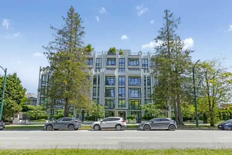 Fabulous West-Facing 2 bed, 2 bath condo at Savoy | 4240 Cambie Street, Vancouver | 3065178