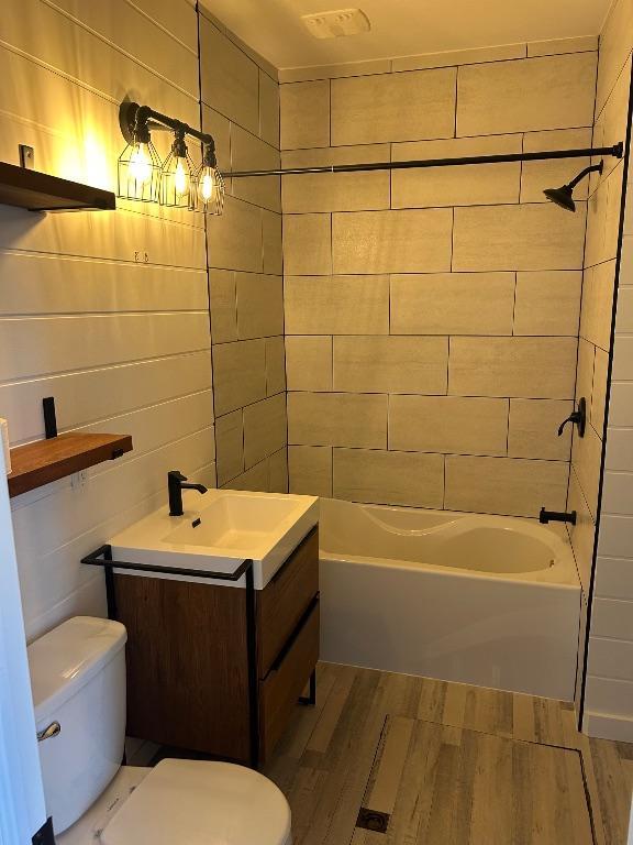 Très beau logement 4 1/2 près de promenade Bellerive! | 3084299
