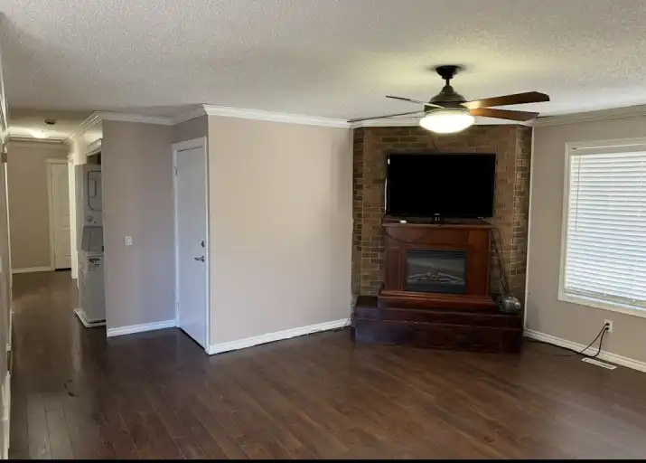 3-bedroom, 1.5 bathroom Main Floor | Calgary | 3065577