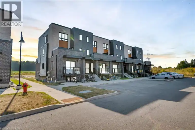 235 CHAPEL HILL Drive Unit# 11 | 235 CHAPEL HILL Drive Unit# 11, Kitchener | 3076338
