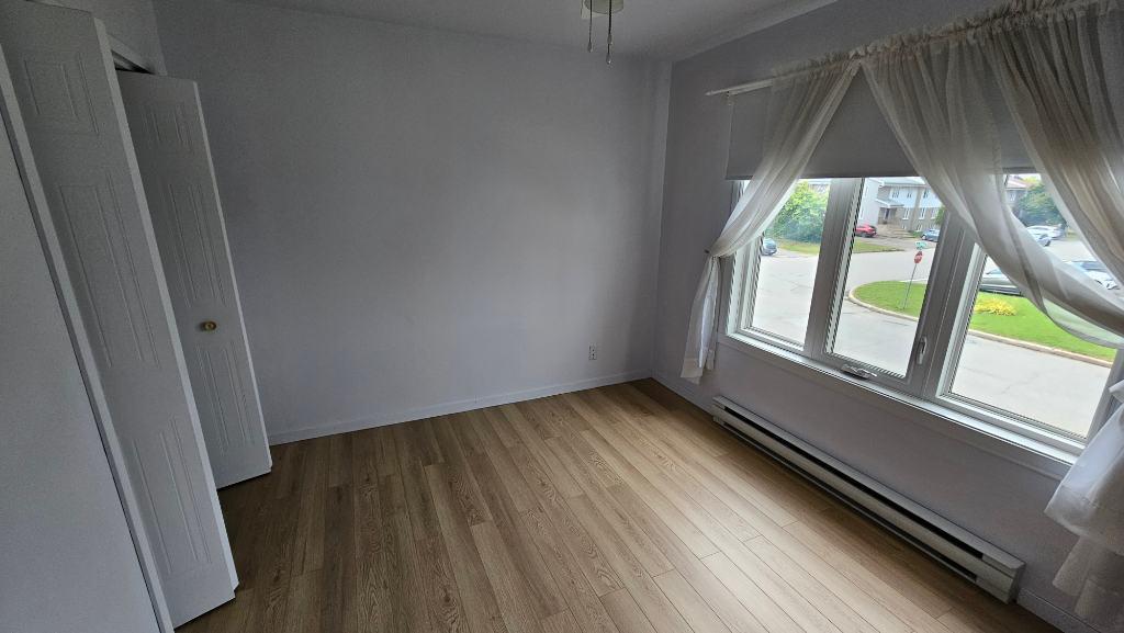 3½, propre, tranquille et près de tous les services. | 3067043
