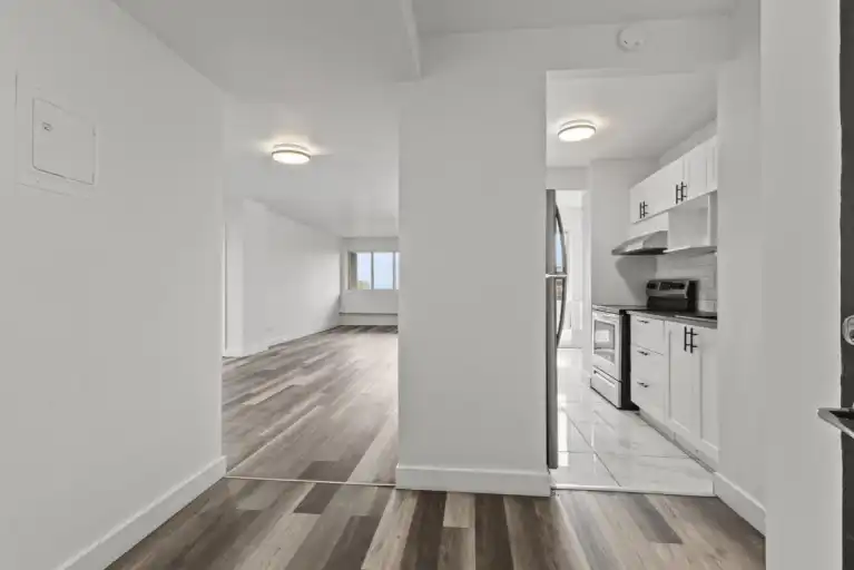 2900 Chemin Côte-De-Liesse | 2900 Chemin de la Côte-de-Liesse, Mont-Royal | 3067110