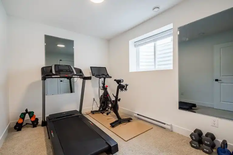 ?Modern 2-Bedroom Basement Suite for Rent – South Surrey | Surrey | 3067303