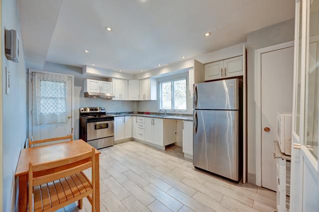 Spacieux bas de duplex à louer, propre, lumineux, semi-MEUBLÉ, 3 lits, 5 1/2, disponible immédiatement, au goût du jour, proche de tout enquête crédit | 3067466