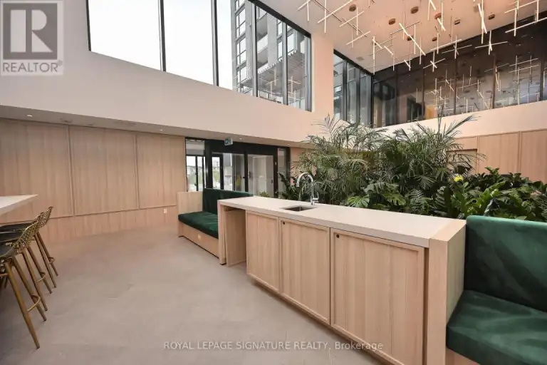 1801 - 3079 TRAFALGAR ROAD | 1801 - 3079 TRAFALGAR ROAD, Oakville | 3078047