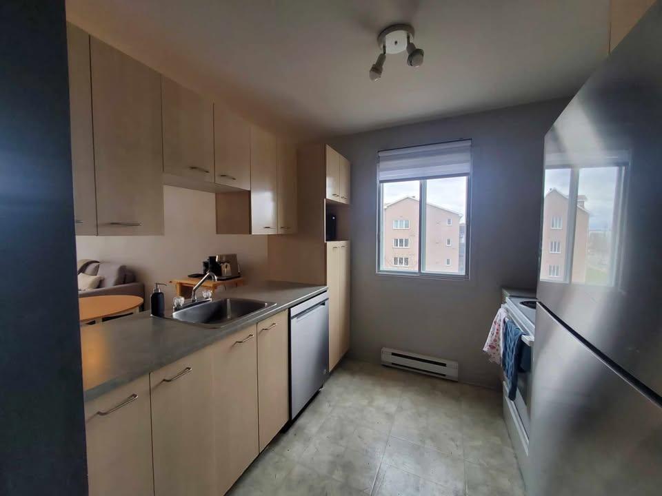 Grand 4 1/2 style condo à louer à Ste-Thérèse | 3068940