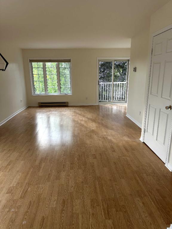 Logement 4 1/2 de style condo OTTERBURN PARK (libre) | 3068963