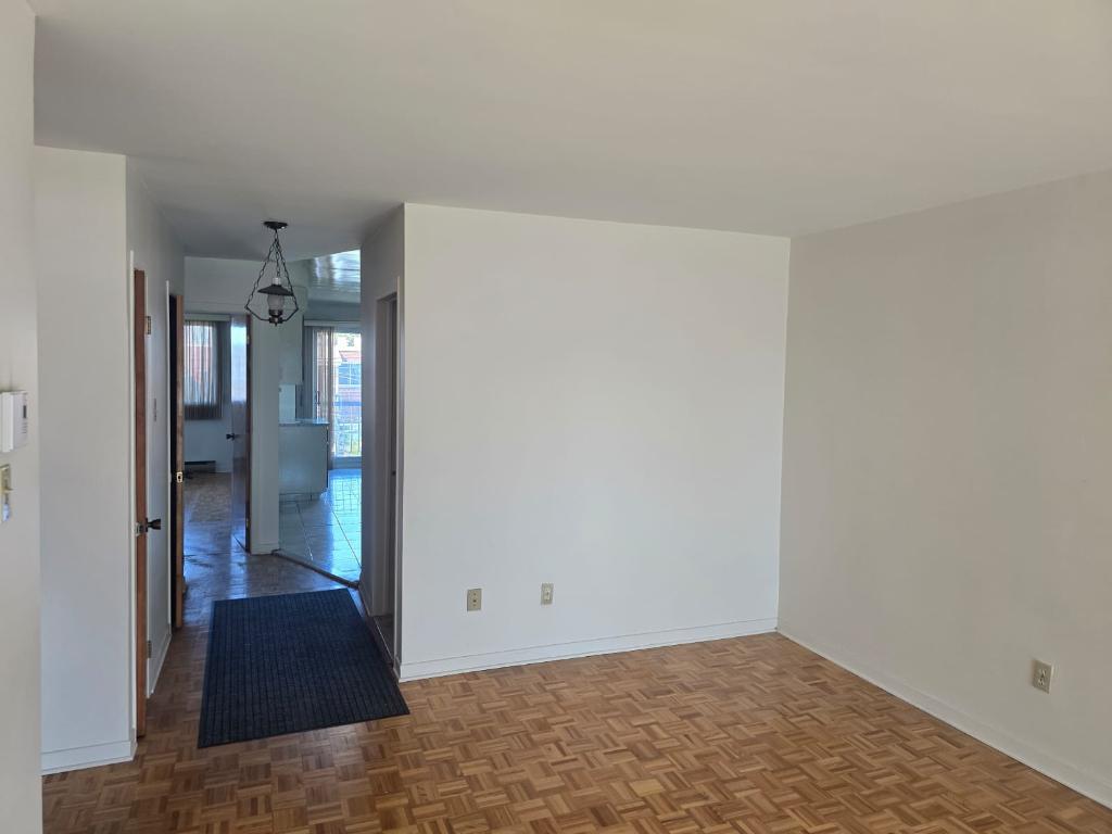 Grand 4 et demi à Rivière des Prairies | 3068968