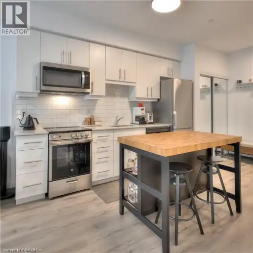 243 NORTHFIELD Drive E Unit# 204 | 243 NORTHFIELD Drive E Unit# 204, Waterloo | 3105139