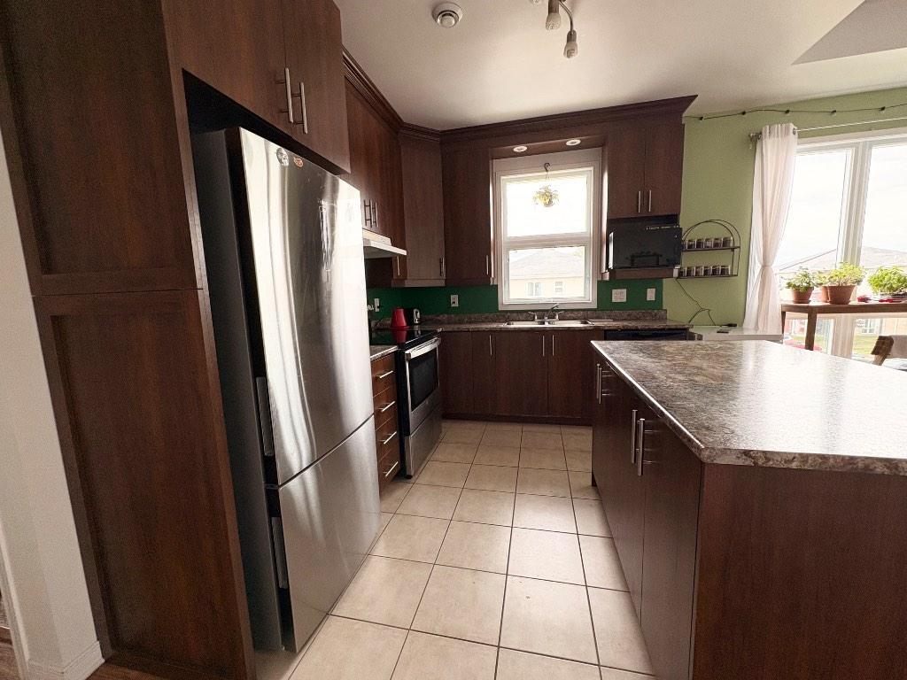 Superbe condo 5 1/2 à louer à Aylmer | 3070531