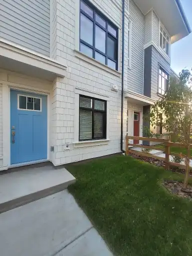 NEW and BRIGHT Three Bedroom in Belmont | 215 - 857 Belmont Drive Southwest, Calgary | 3070731